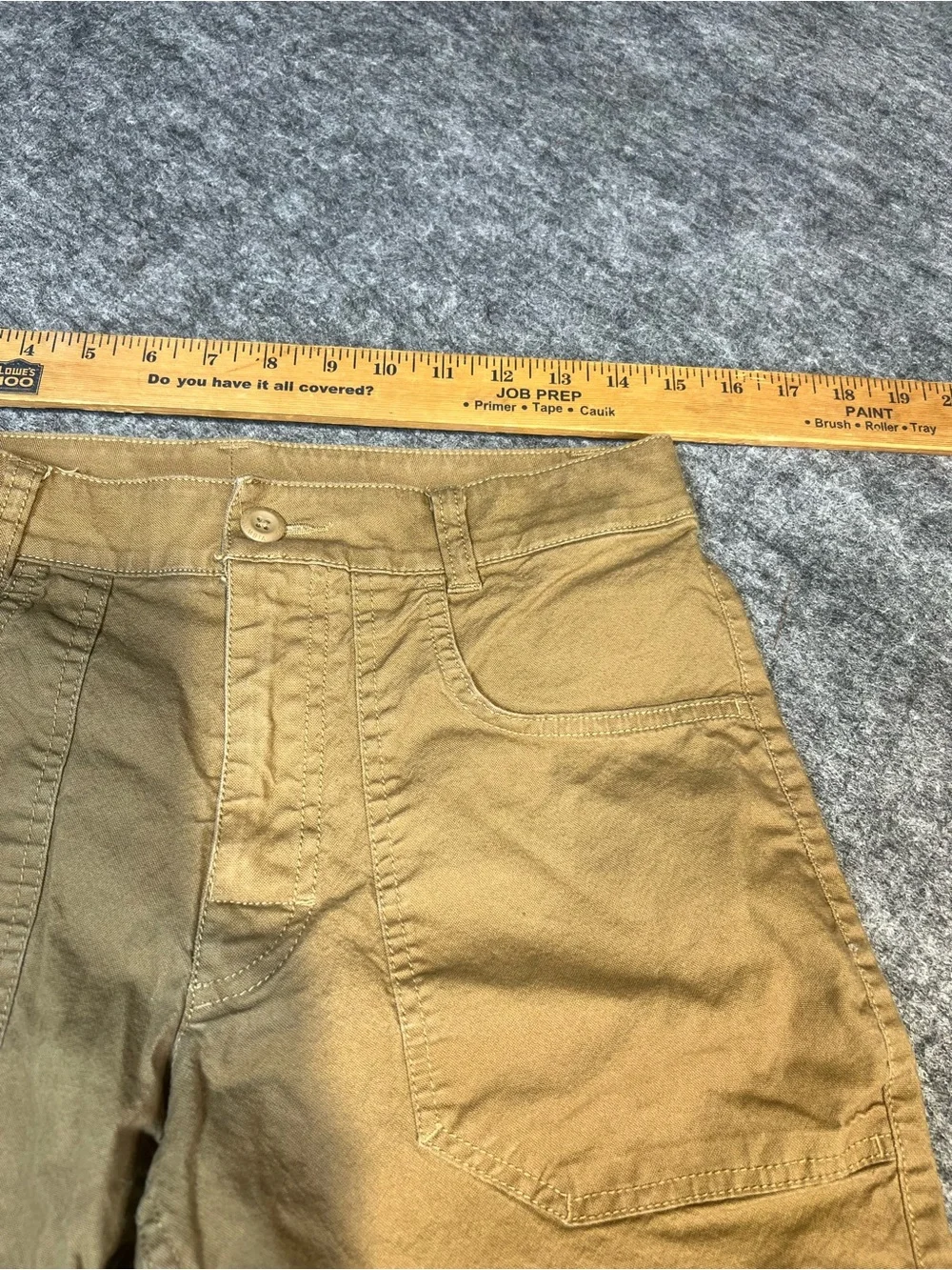 columbia shorts size 28 waist  straight fit 9 inch inseam hiking outdoors men’s